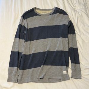 Quicksilver long sleeve thermal shirt size L